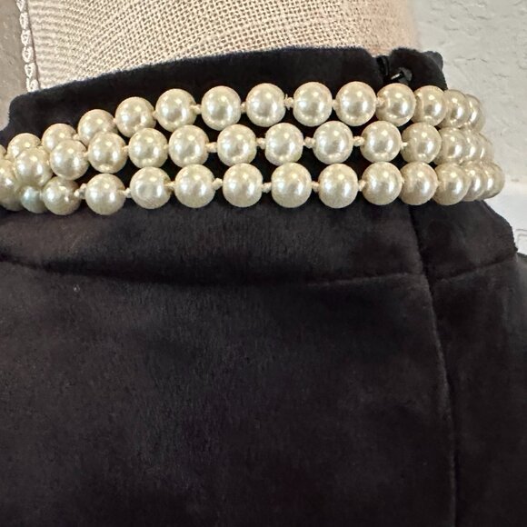 Vintage Long String of Glass Pearls - Picture 6 of 7